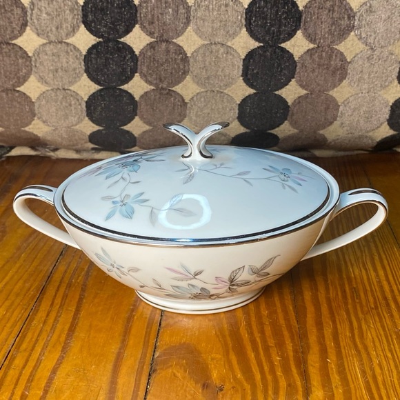 Noritake China Japan 5764 Lorene Sugar Bowl w/ Lid Silver/Blue - Picture 7 of 12